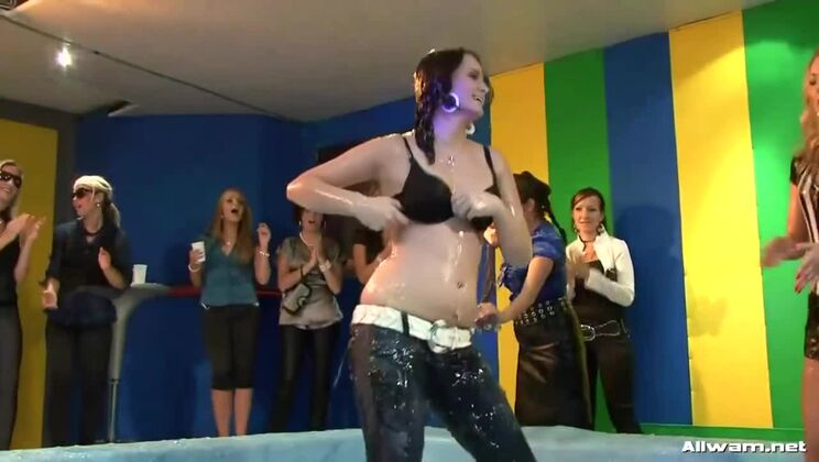 Eva Everheart - Sexy Euro Slut Takes It Rough in Gel