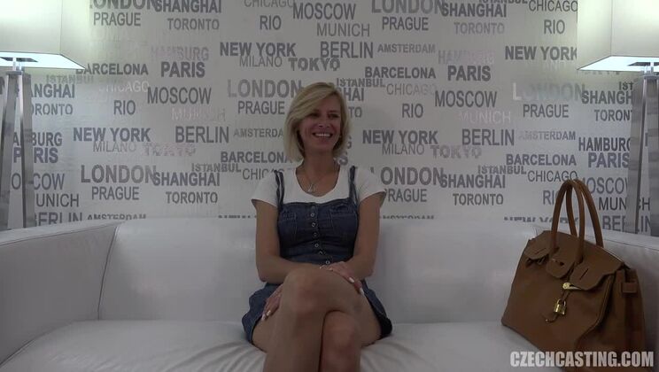 Exquisite Blonde Zaneta