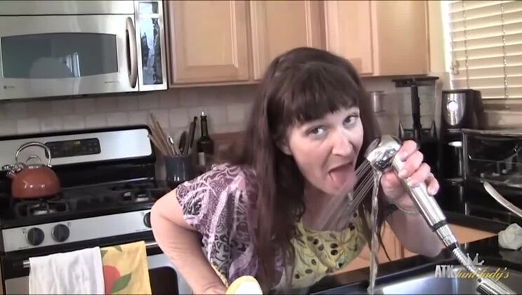 Anna's Alone Pleasure In The Kitchen