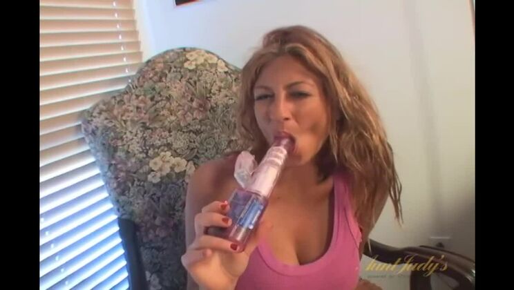 Lucky's Large Breasts Bounce While Using Toy