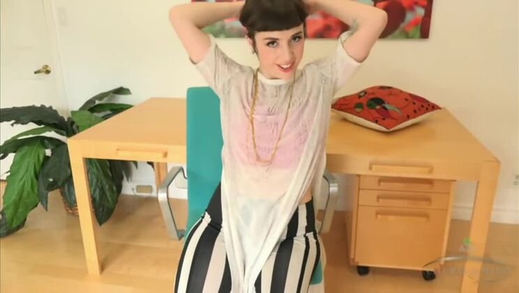 Amateur Cutie Simone Delilah in Action