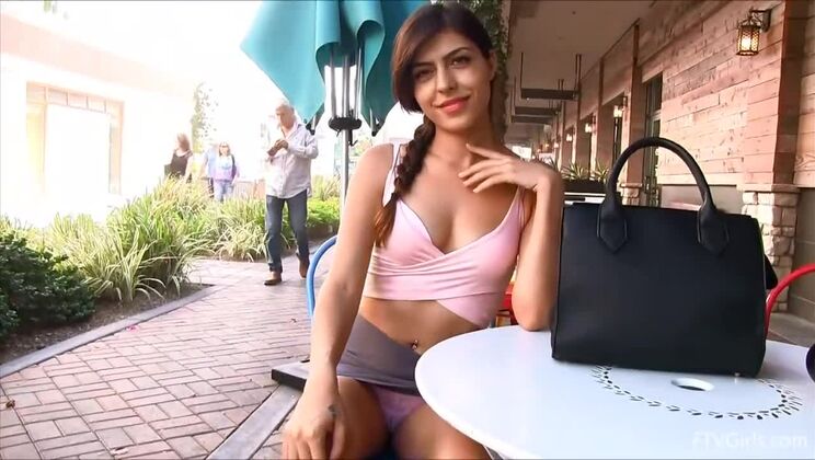 Audrey's Young and Beautiful Figure 7