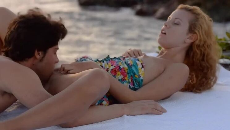 Paradise Found: Carmen's Outdoor Cumshot Encounter