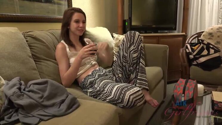 Jeep fun with skinny amateur CeCe Capella