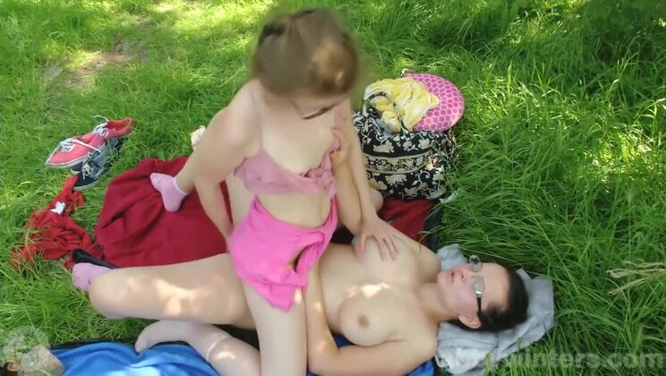 Outdoor Lesbian Jada & Maia Amateur Play