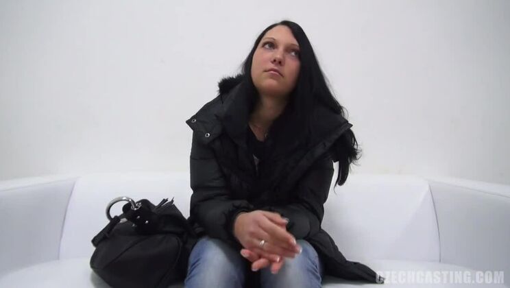 Casting Aneta - A European Brunette