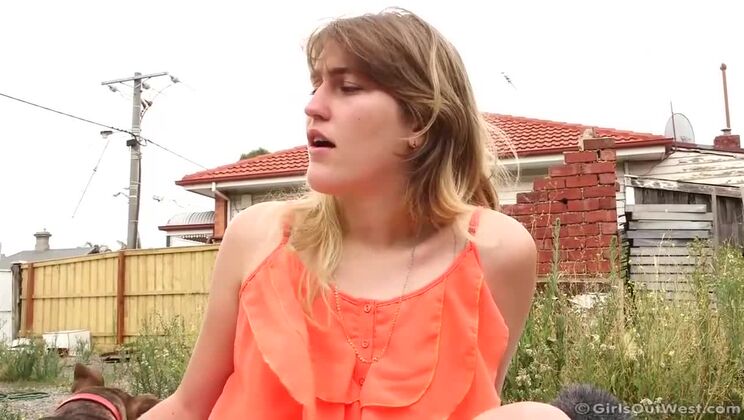 Hairy Blonde Ren Chat