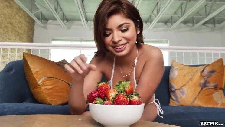 Brunette Gets Creamy BBC Facial