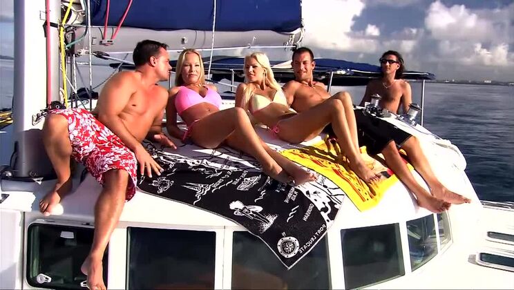 Boroka Borres and Her Two Lovers Fucking