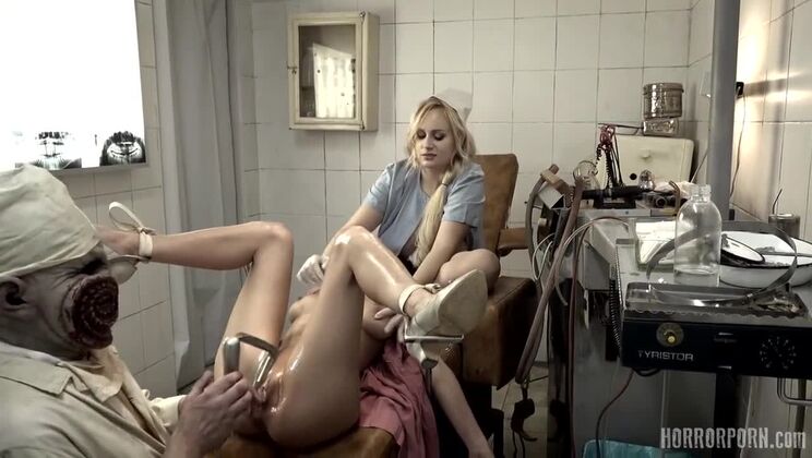 Big Tits Blonde Brunette Threesome