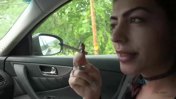 Audrey Royal Facial: She Wants You to Cum on Her Face