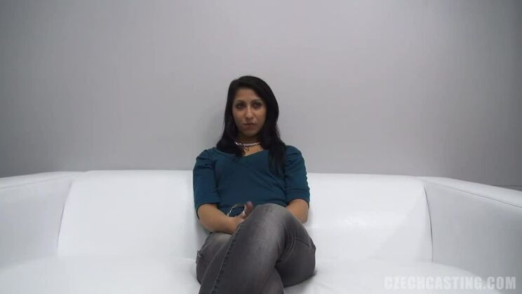 Brunette Ilona's Anal Play