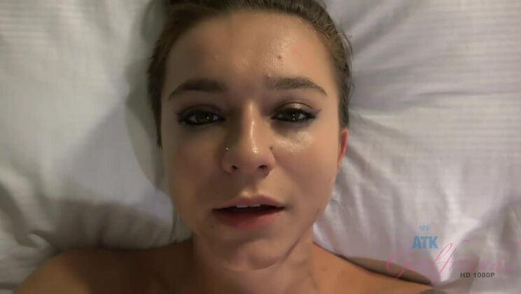 Kharlie Stone gets a hot creampie after footjob