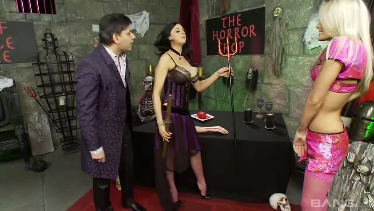 Blonde Jasmine Gets Facial in Threesome with Brunette