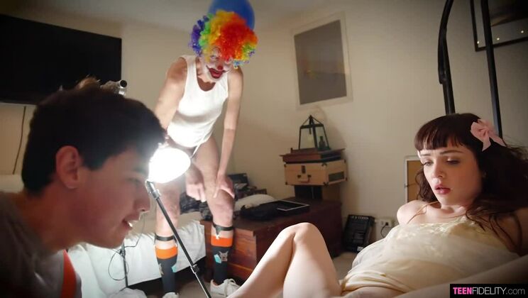 Teen Aliya Brynn Big Cock Morning Sex