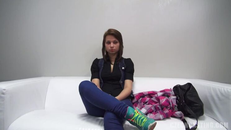 Brunette Temptress: European Style