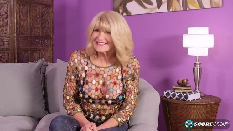 That's Kendall Rex: Sexy, Blonde, and Over 50