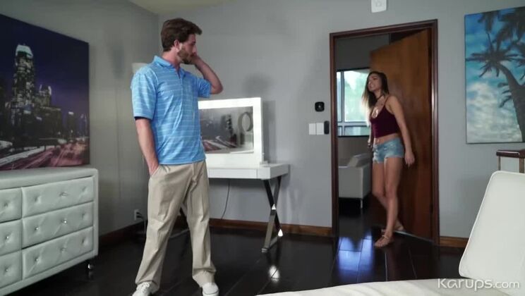 Lingerie Loveliness: Jaye Summers Gets It