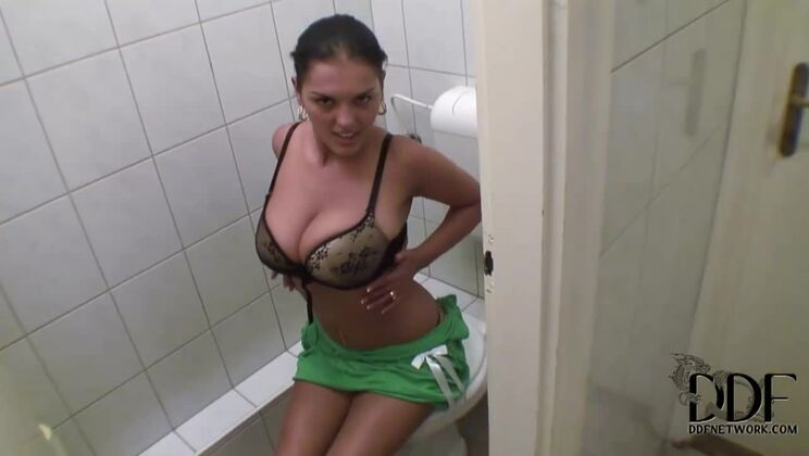 Lustful Jasmine Black in Tight Space