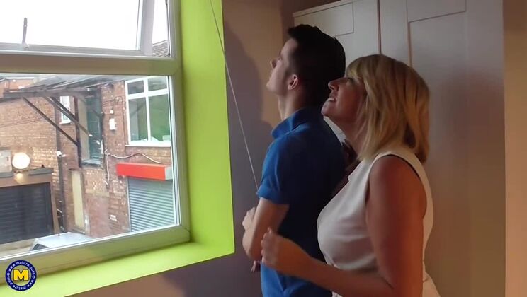 Mature Amy, a British Wife, Enjoys Sex