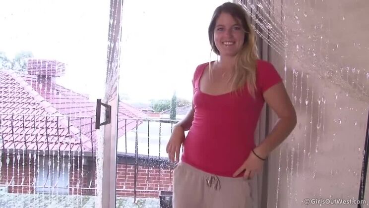 Natacha Dancing Free: A Solo Act