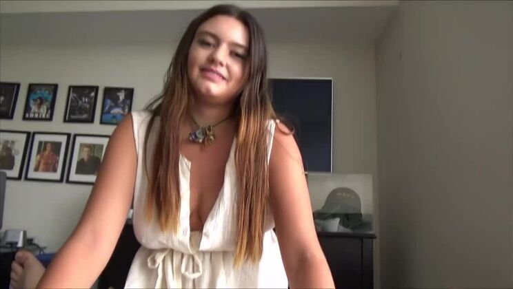 Big Ass and Big Tits: Step Sister Seduction