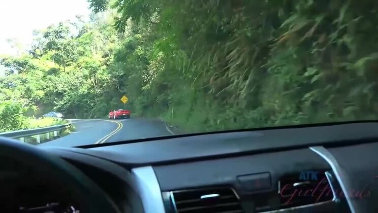 Small Tits Babe Sydney Cole in a Hot Sex Session