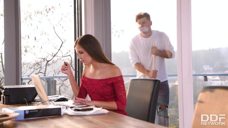 High Heels & Blowjob - Cindy Shine