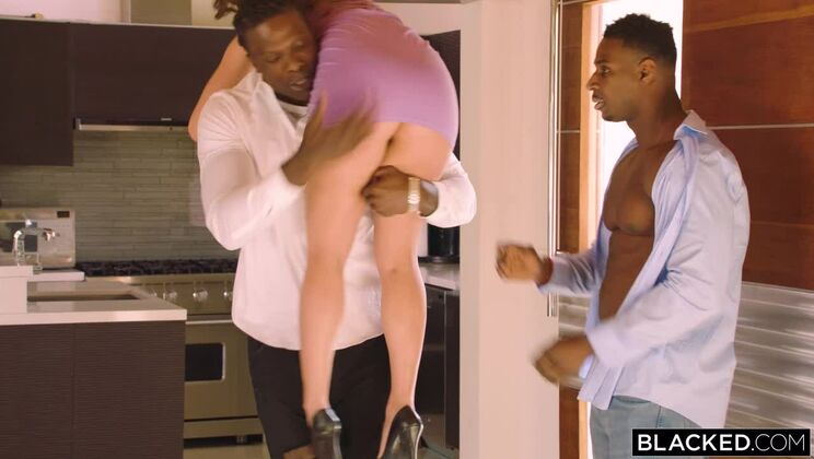 Big Tits and Big Ass: Lily Love's Sex Scene