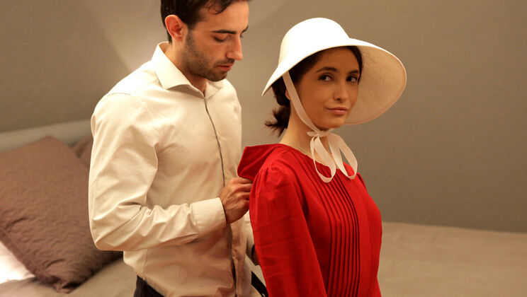 Jane Wilde's Gapling Pussy in Handmaidens - S2:E5