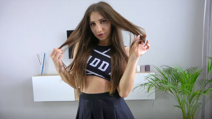 Rico Hugi Loves Cheerleader's Butt