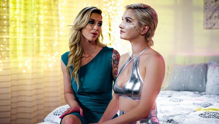 Natural Tits and Tattooed Lesbians: Skye Blue and Brooke