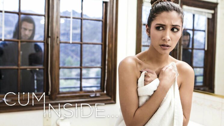 Teen Gianna Dior Gets Creampie