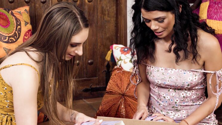 Tattooed Teens in Interracial Action