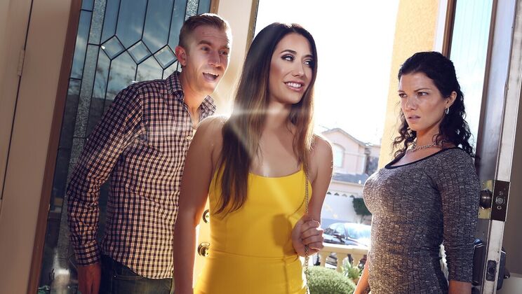 Eva Lovia's Pussy Gets Licked and Fucked