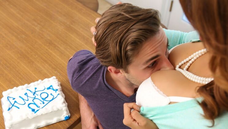 Pierced Redhead Mom Gets Doggystyle