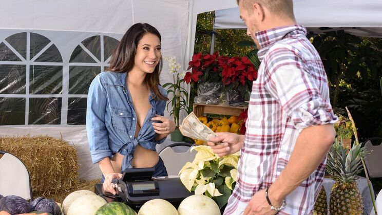 Latina's Ass Gets Licked and Fucked