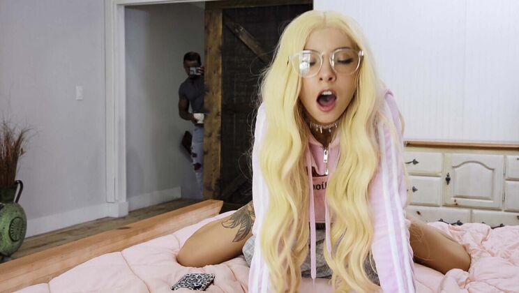 Learning to Squirting with Mazee