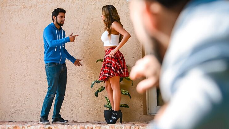 Cheating Wife Caught with Big Cock Derrick Ferrari