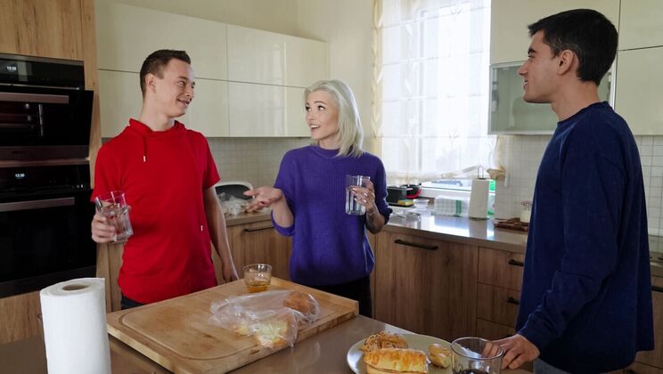 Zazie Skymm's First Deepthroat Experience