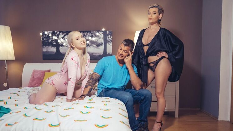 Pussy Licking and Blowjob in Tent