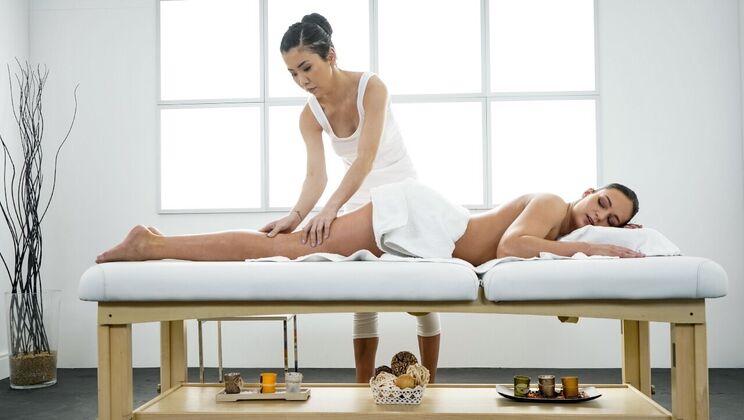 Alina Crystall and Leanne Lace - Lesbian Asian Encounter