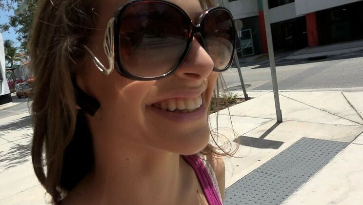 Kimmy Granger's Athletic Figure On Display