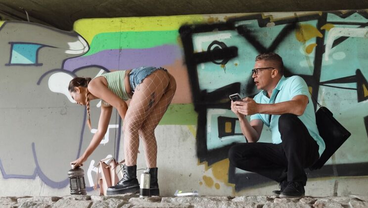 Deepthroat and Gagging Fun with Short-Haired Jureka