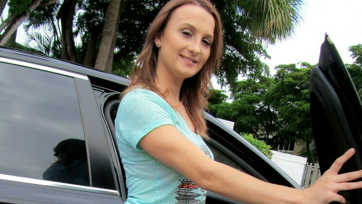 Sadie Leigh Gets Nailed in the Car