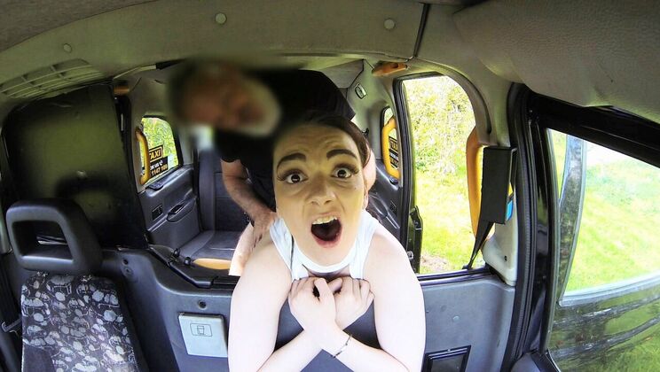 Blowjob in a Taxi with Maddison Rose