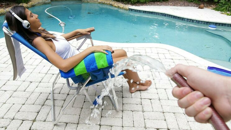 Cum on Pussy Latina Girlfriend