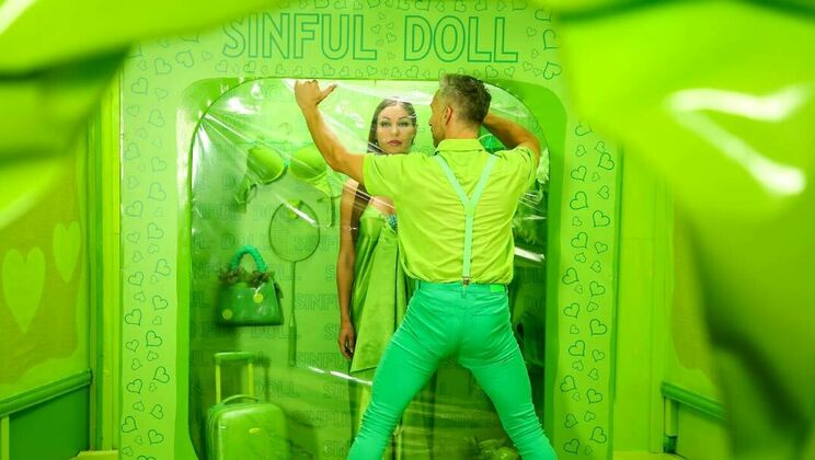 Fetish Frenzy: Brunette Gets Cumshot