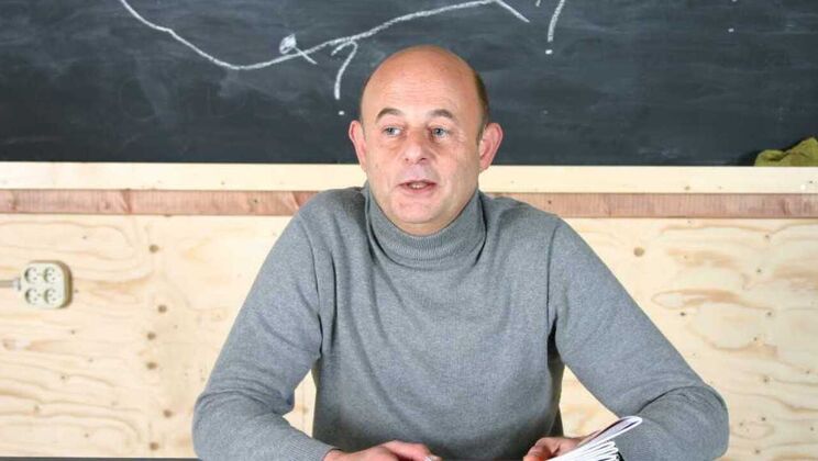 Kiky's Redhead Student