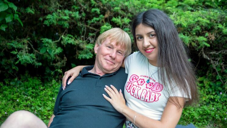  Old Man Loves Outdoor Sex 